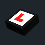 Stuurprogramma L-Bord Leerling/Bachelorette-nacht Cadeaudoosje<br><div class="desc">Funny Novelty L-Bord Learning Driver Sign / Bachelorette Hen Night Party. Wereldbol Trotters is gespecialiseerd in idiosyncratische beelden van rond het wereldbol. Hier vindt u unieke Wenskaarten,  Briefkaarten,  Posters,  Muismatten en meer.</div>