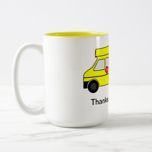 Stuurprogramma school en ondersteunende mok (Links)