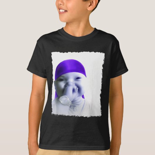 Stylish Ai Baby Holding Back Laugh Gigging Meme  T-shirt (Voorkant)