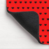 Stylish Black Hearts Pattern On Striking Red Muismat (Hoek)