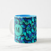 Stylish Blue Morpho Butterfly Pattern Monogramed Tweekleurige Koffiemok (Voorkant links)