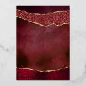 Stylish Burgundy Geoed Agate 18th Birthday Real Folie Uitnodiging (Achterkant)