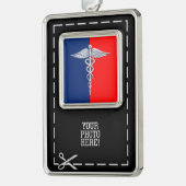 Stylish Caduceus Medical Symbol League Verzilverd Omlijst Ornament (Links)