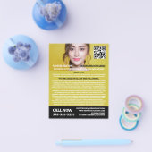 Stylish Dermatologist, Dermatology Clinic, QR Code Flyer (Enkel)