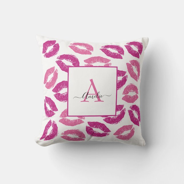 Stylish Girly Pink Kisses Lips Monogram Name Kussen (Voorkant)