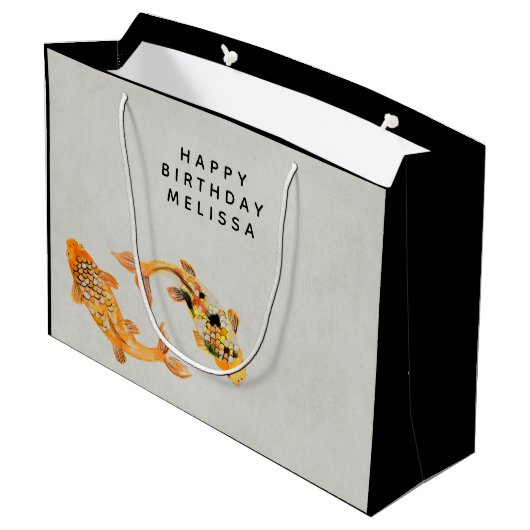 Stylish Gold Koi Fish Birthday Groot Cadeauzakje (Achterkant Gekanteld)