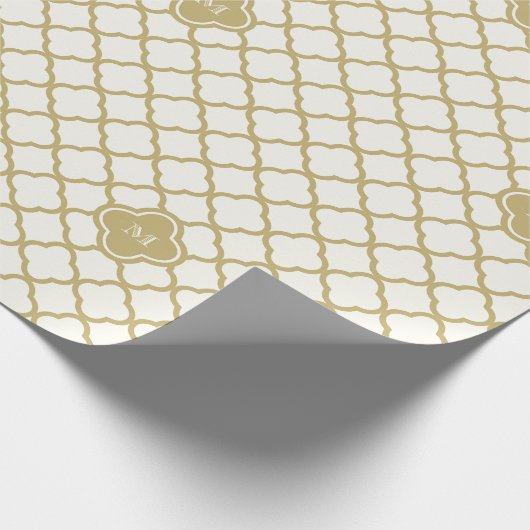 Stylish Gold Quatrefoil Pattern Weddenschap Monogr Cadeaupapier (Hoek)