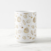 Stylish Gold White Seashells Pattern Koffiemok (Center)