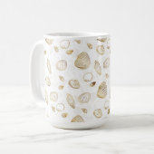 Stylish Gold White Seashells Pattern Koffiemok (Voorkant links)