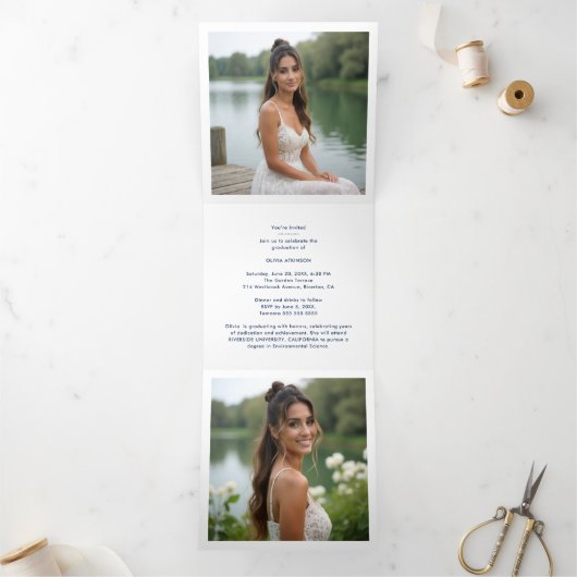 Stylish Graduation Cap Pastel Tones & Glitter Drieluik Aankondiging (Binnen)