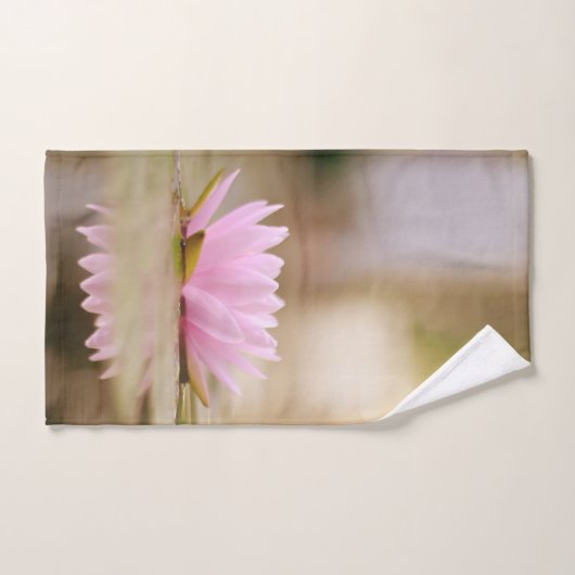 Stylish Lotus Flower Landscape, Zen Bad Handdoek (Handdoek)