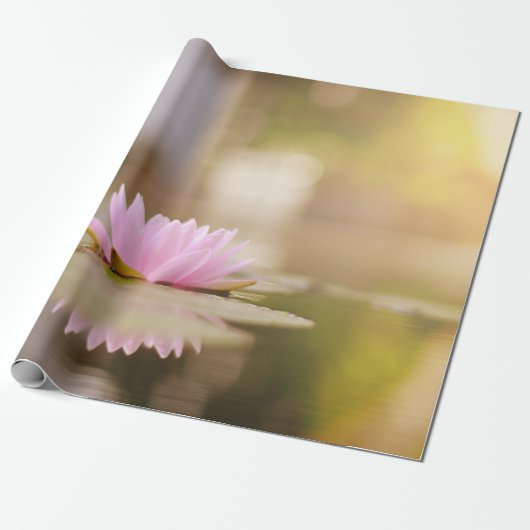 Stylish Lotus Flower Landscape, Zen Cadeaupapier (Uitgerold)