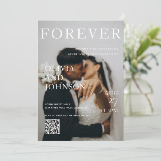 Stylish Magazine Style Qr Code Wedding Kaart (Staand voorkant)