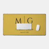 Stylish Monogram With Couple Name Metallic Gold Bureaumat (Keyboard & Muis)