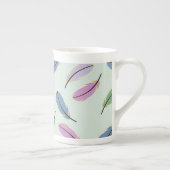 Stylish Pastel Feathers Pattern Porselein Kop (Rechts)