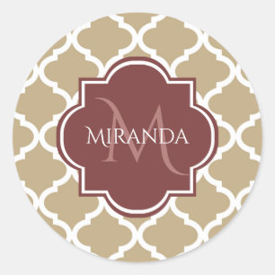Stylish Tan Quatrefoil Burgundy Monogram en naam Ronde Sticker
