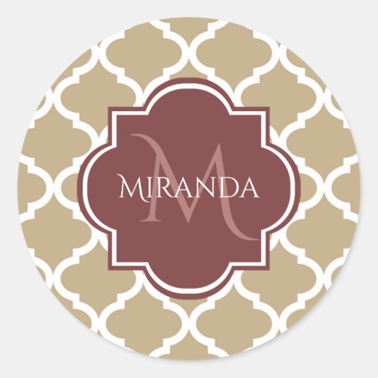 Stylish Tan Quatrefoil Burgundy Monogram en naam Ronde Sticker (Voorkant)