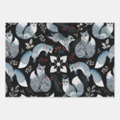  Stylized blue foxes with intricate floral designs Inpakpapier Vel (Voorkant 2)