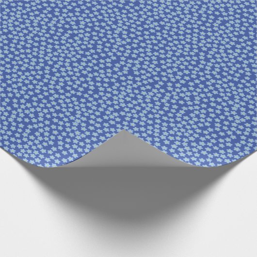 Stylized Forget-Me-Not Flowers on Blue Cadeaupapier (Hoek)