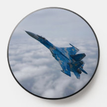 SU-27 flenker boven de wolken