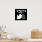 Su-purr-natuurlijke activiteit Funny Cat Pun Dark  Poster (Keuken)