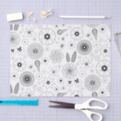 Subtiel Hedendaags Botanisch Zwart Bloempatroon Tissuepapier (Craft)