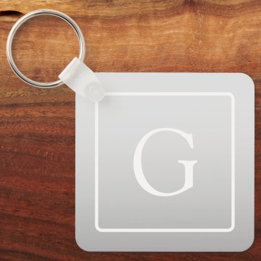 Subtiel Lichtgrijs Gradiënt Achternaam Monogram Sleutelhanger (Voorkant)