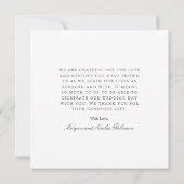 Subtiel rood en wit bloemenplein dank u kaart (Achterkant)