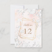 Subtiele Blush Bloemen Tafel Nummer RSVP Kaartje (Voorkant)