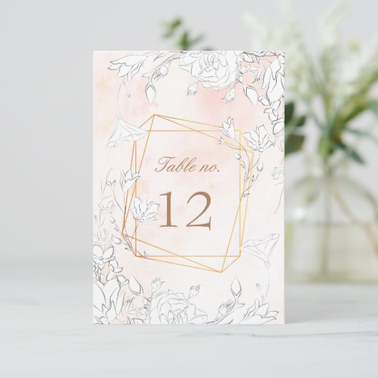 Subtiele Blush Bloemen Tafel Nummer RSVP Kaartje (Staand voorkant)