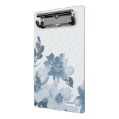 Subtiele Indigo Bloom – Zachte Elegantie van Kraal Mini Klembord (Angled2)