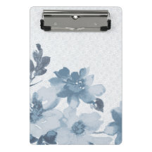 Subtiele Indigo Bloom – Zachte Elegantie van Kraal