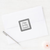 Subtiele leeftijd - zwart/wit streep Happy Birthda Vierkante Sticker (Envelop)