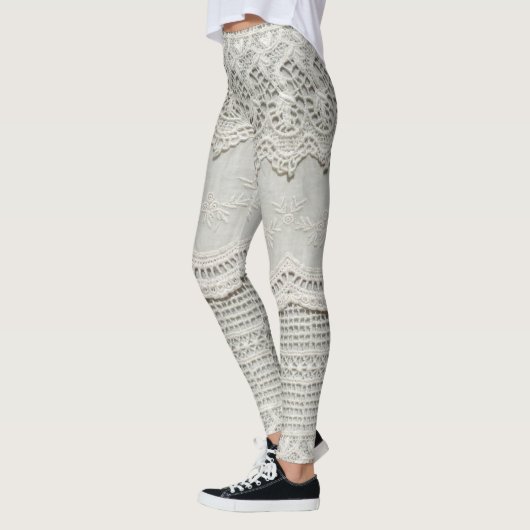 Subtiele witte kant, textiel close-up. leggings (Links)