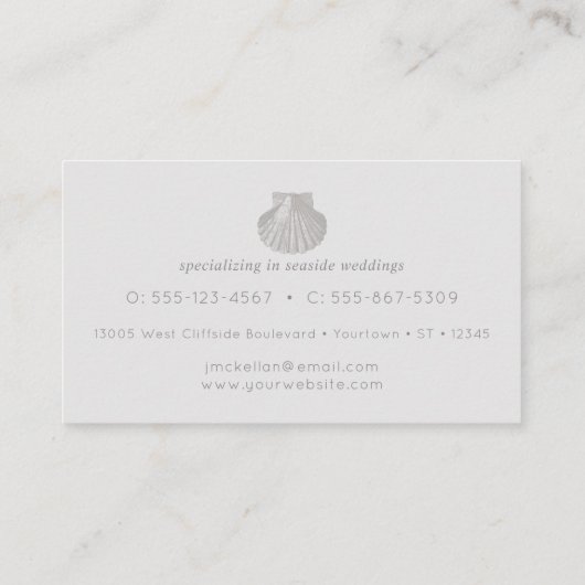 subtiele zeeschelp | Strandthema | Klassiek grijs Visitekaartje (Achterkant)
