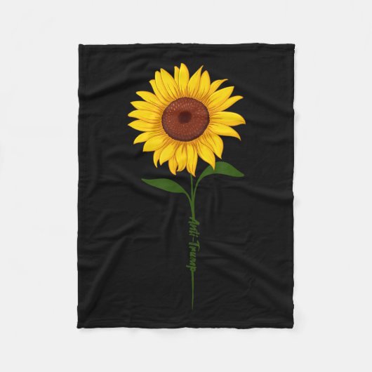 Subtle Anti Trump Shirt Zonnebloem Fleece Deken (Voorkant)