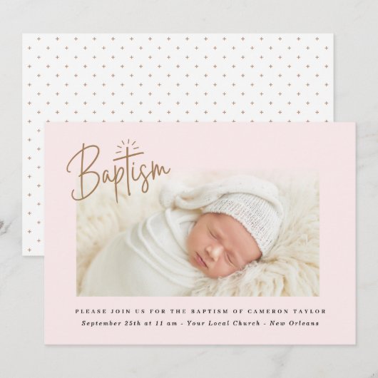 Subtle Cross Dusty Pink Script Baptisme Fotomeisje Kaart (Voorkant / Achterkant)