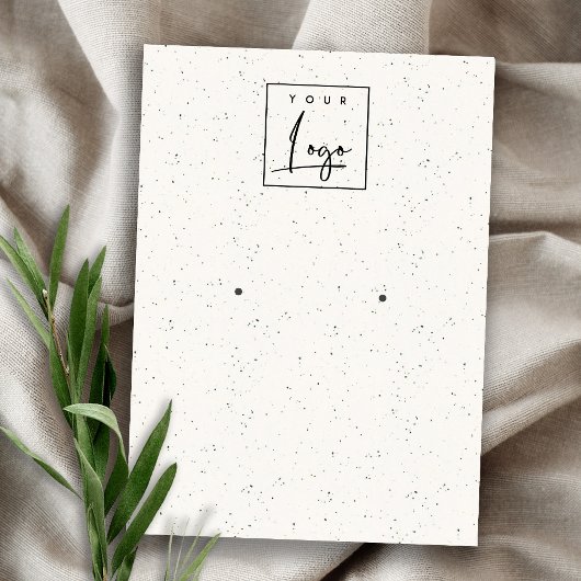 Subtle White Ceramic Earing Display Logo Visitekaartje