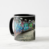 Subway graffiti mok (Voorkant links)
