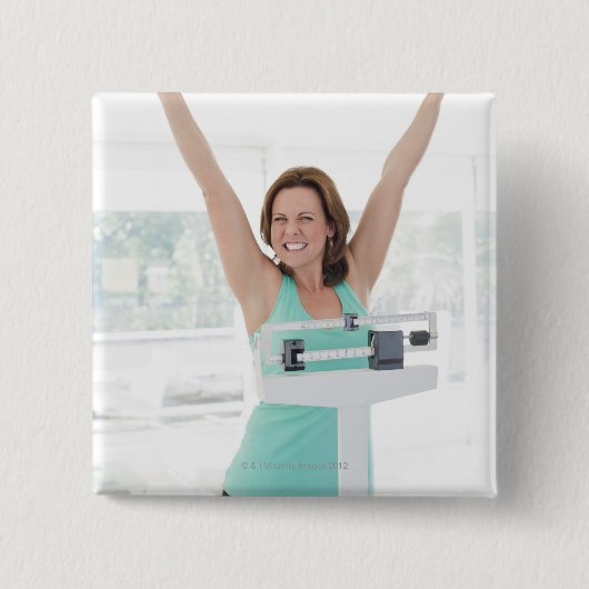 Succes bij gewichtsverlies. Fijne vrouw weggewogen Vierkante Button 5,1 Cm (Voorkant)