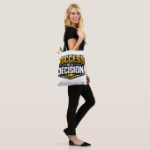 Succes Goud Typografie op Zwart Tote Bag (Op model)
