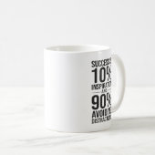 Succes is 90% afleiding vermijden, grappige drukte koffiemok (Voorkant rechts)