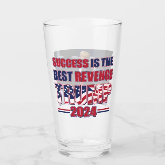 Succes is de beste Revebge Trump 2024 Glas (Voorkant)