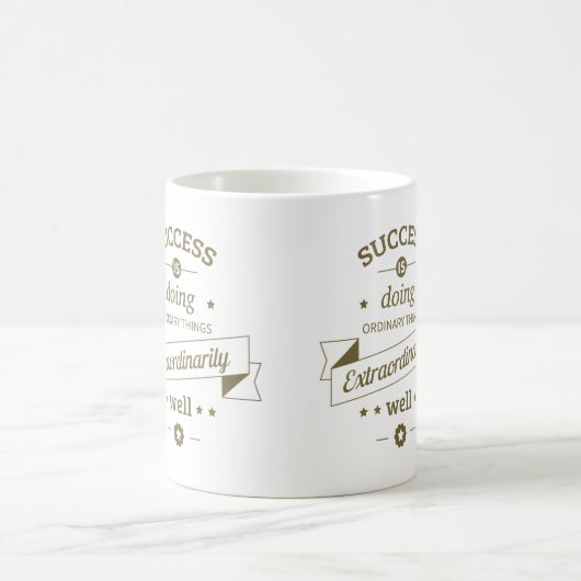Succes is dingen buitengewoon goed doen koffiemok (Center)