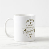 Succes is dingen buitengewoon goed doen koffiemok (Links)