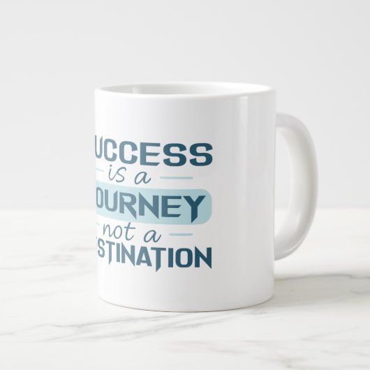 Succes is een reis, geen bestemming grote koffiekop (Voorkant rechts)