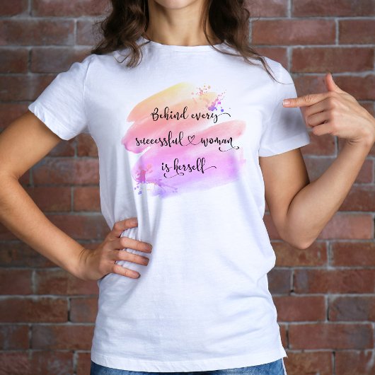 Succesvol Vrouw Quote Script Roze Waterverf Vet T-shirt