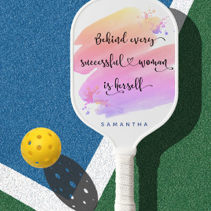 Succesvolle Vrouw Citaten Roze Waterverf Monogram Pickleball Paddle