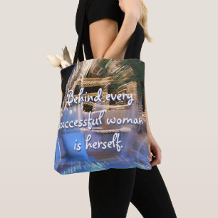 Succesvolle vrouw macht citaat gouden coach foto tote bag