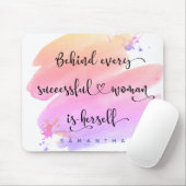 Succesvolle Vrouw Roze Waterverf Typografie Naam Muismat (Met muis)